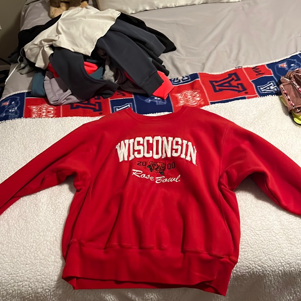 wisconsin sweatshirt